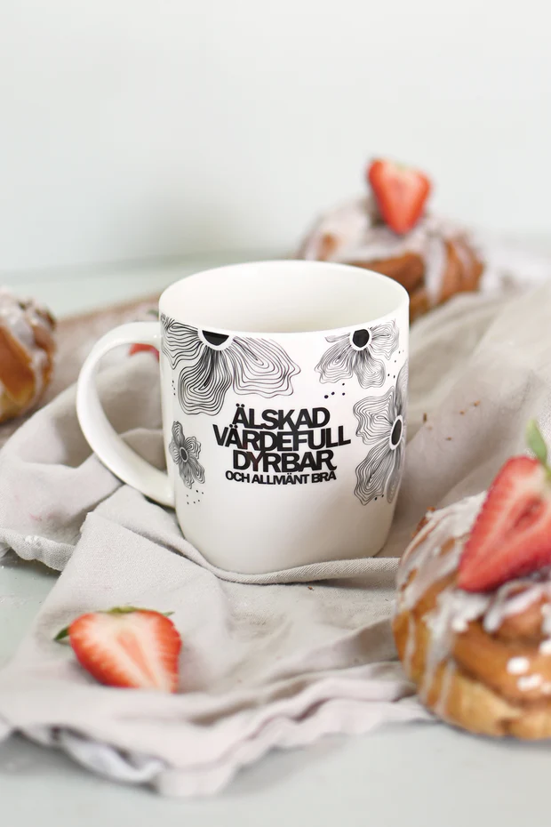 Product Image for Mugg - älskad,  värdefull,  dyrbar. Och allmänt bra. - vit