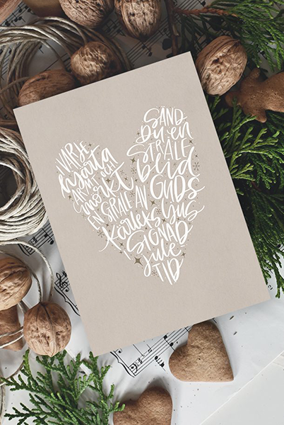 Product Image for Vykort - i varje hjärta armt och mörkt