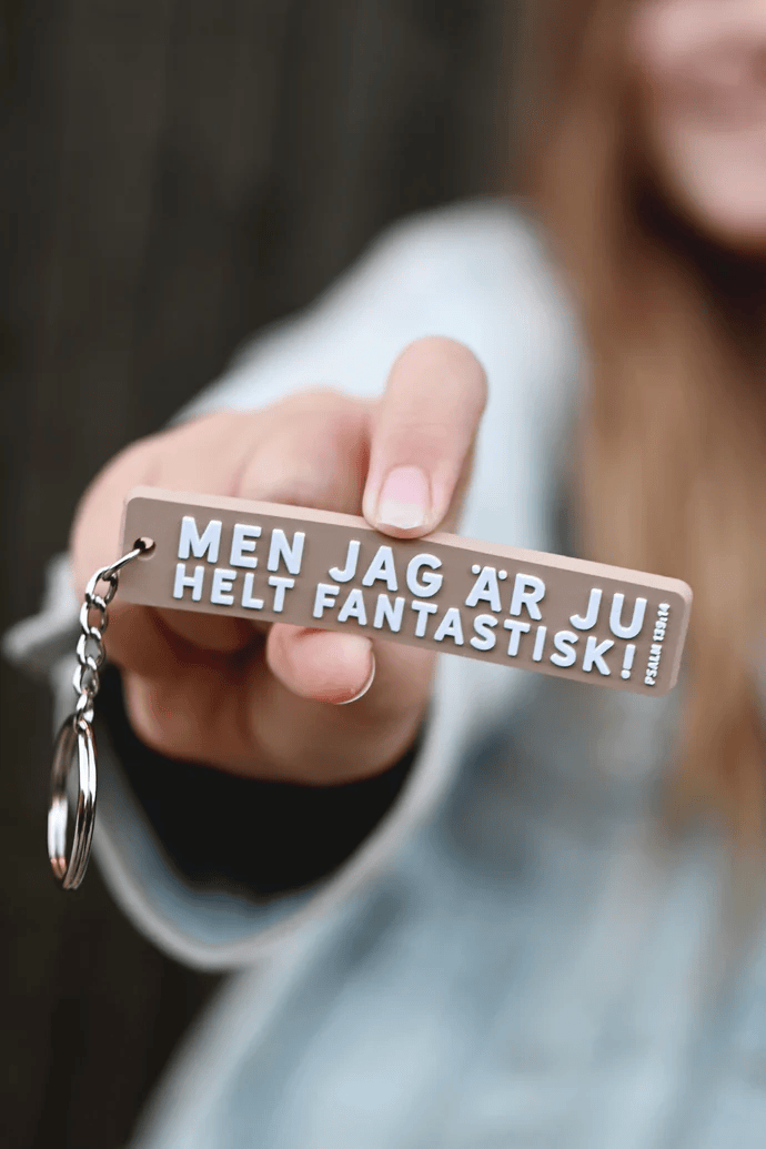 Product Image for Nyckelring i mjuk silikon - men jag är ju helt fantastisk