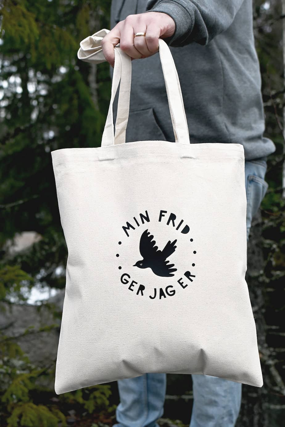 Product Image for Tygkasse - min frid ger jag er - canvas