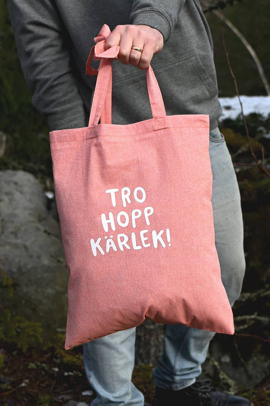 Product Image for Tygkasse - tro,  hopp,  kärlek! - rödorangemelerad
