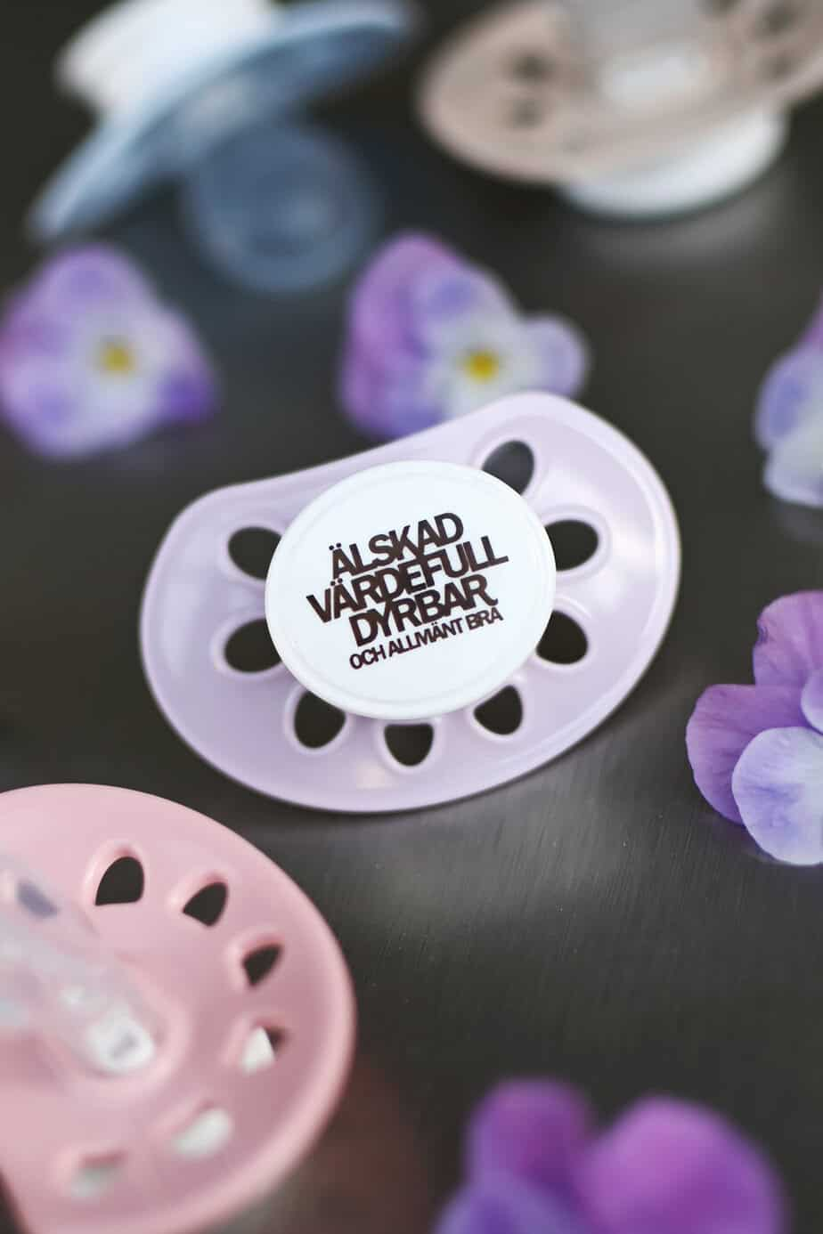 Product Image for Napp - älskad,  värdefull,  dyrbar. - lila
