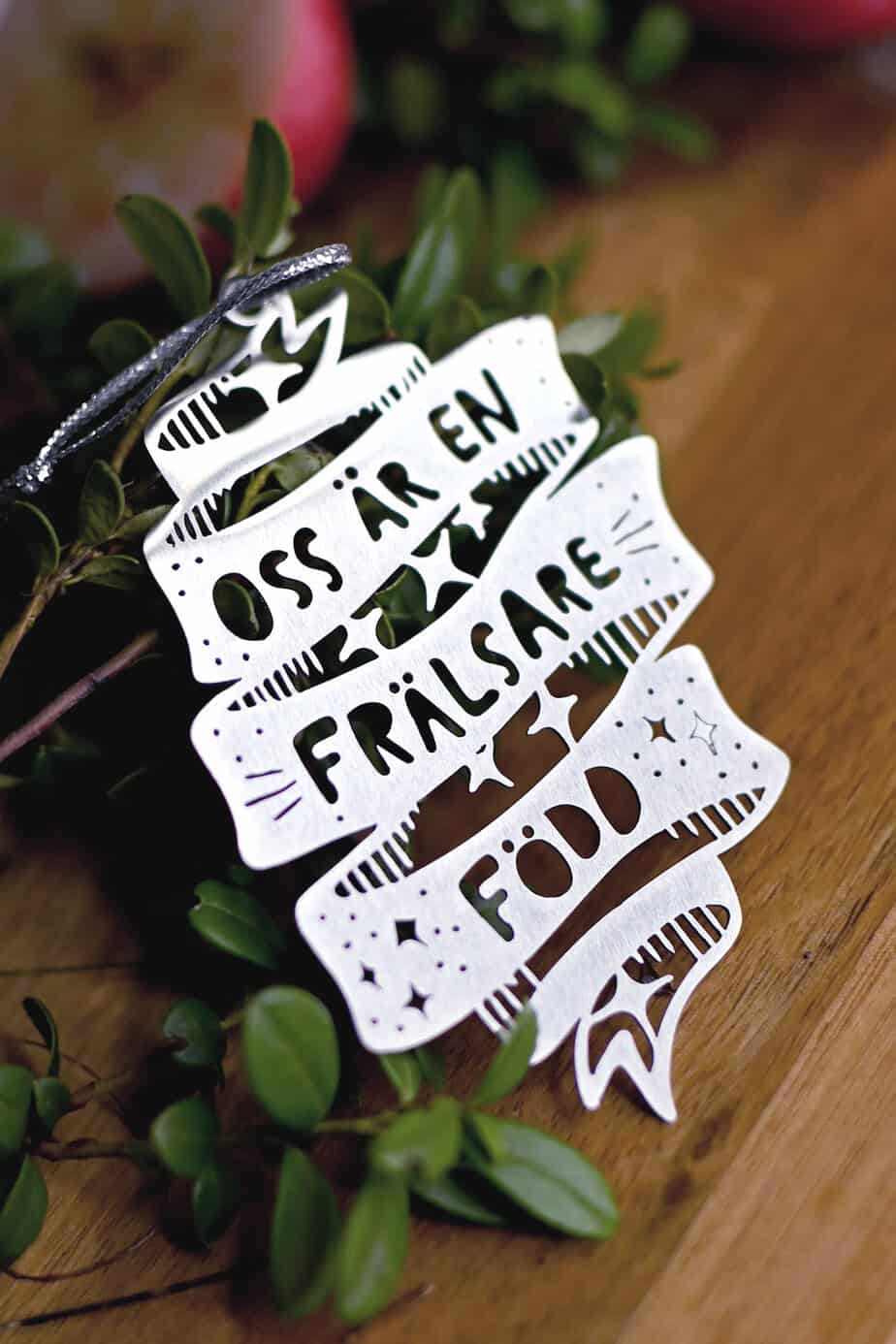 Product Image for Hängdekoration - oss är en frälsare född - rostfritt stål