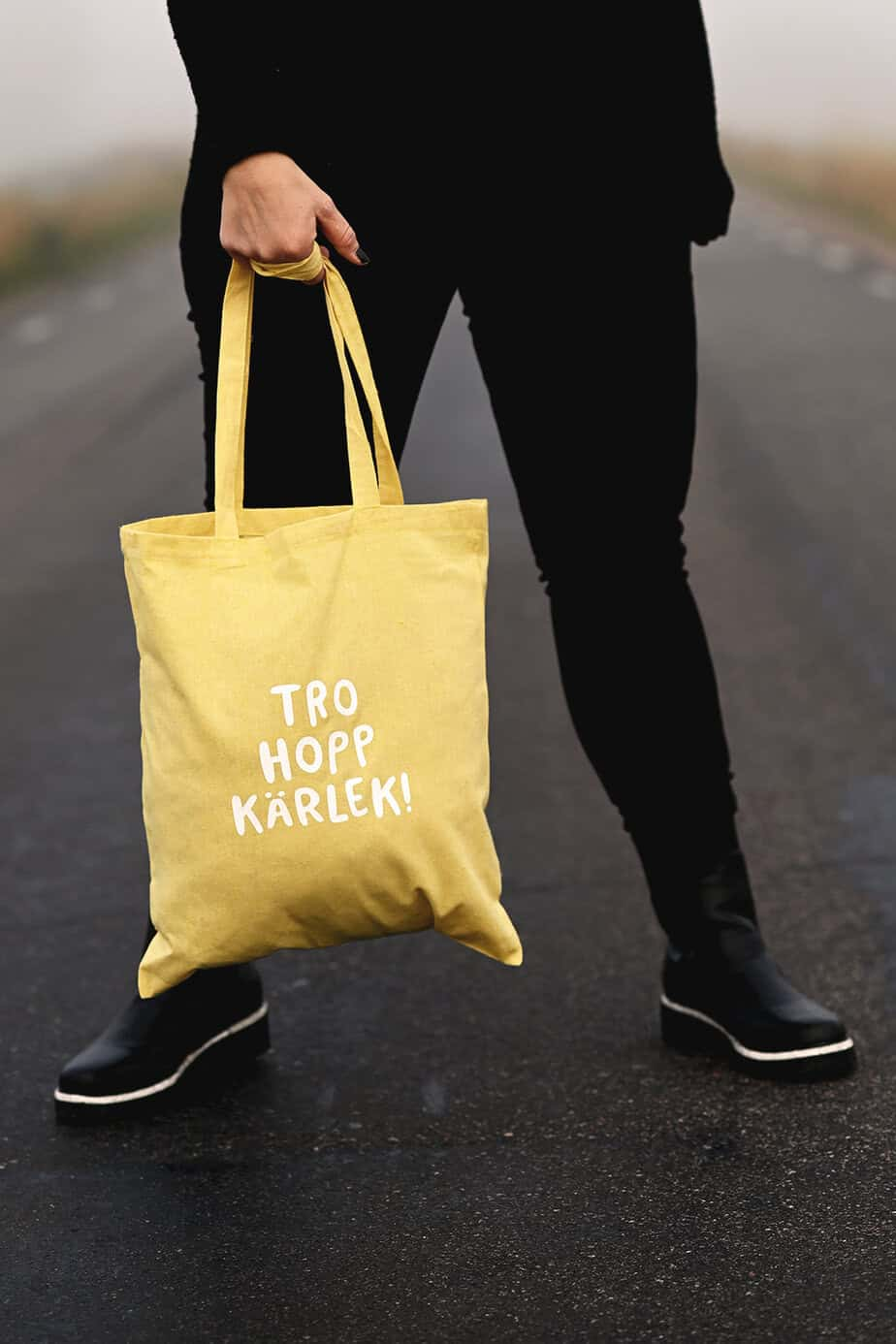 Product Image for Tygkasse - tro,  hopp,  kärlek! - gulmelerad