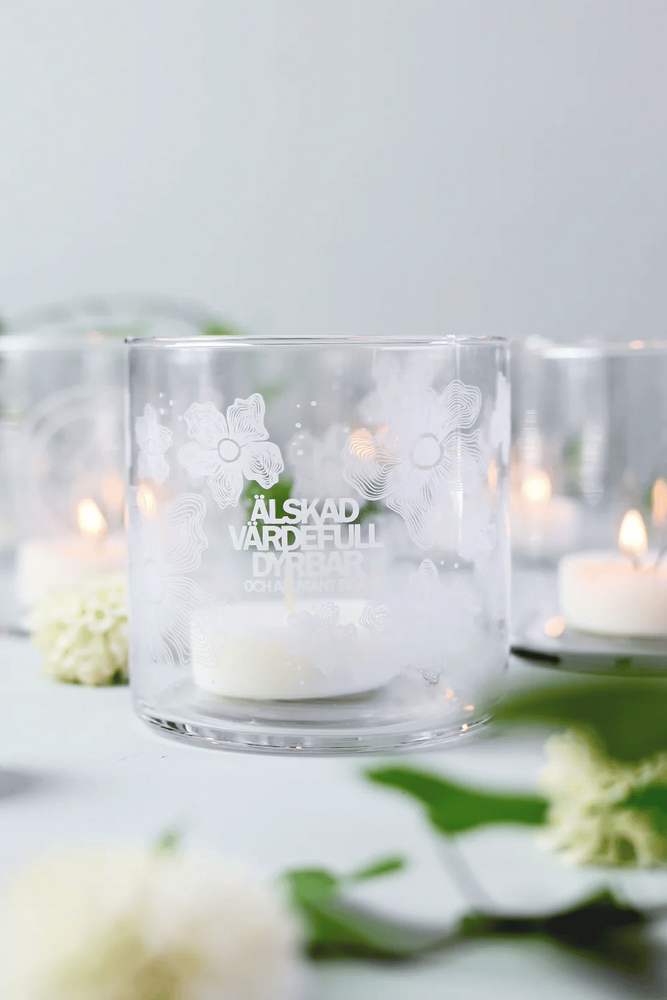 Product Image for Lykta - älskad,  värdefull,  dyrbar