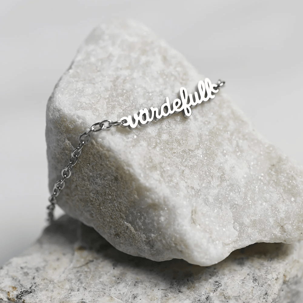 Product Image for Halssmycke - värdefull