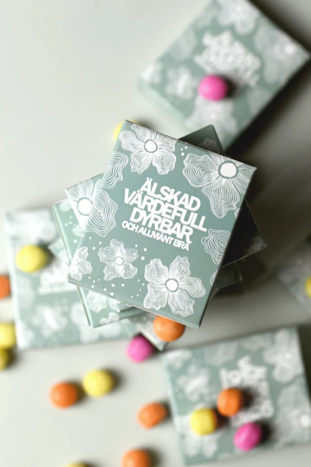 Product Image for Tablettask i grönt: älskad,  värdefull,  dyrbar